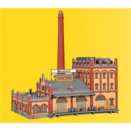 Kibri 39826 Kühlhaus/Anlieferung Feldschlösschen in Rheinfelden CH - H0 (1:87)