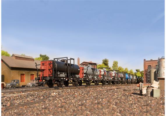 Märklin 00719 Display Kesselwagen mit zwei Radsätzen, 12-teilig - H0 (1:87) | Bild 5