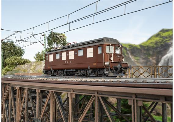 Märklin 38044 BLS Elektrolokomotive Ae 4/4 "251", AC 3L, digital mfx+/MM/DCC/Sound - H0 | Bild 6