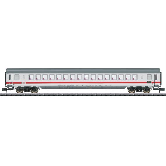 Minitrix 18417 Schnellzugwagen 1. Klasse der Bauart Apmz 125 der DB AG, N (1:60)