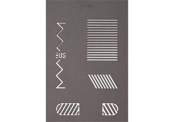 Noch 60745 Strassenmarkierungs-Schablonen - 5 Schablonen, 43 Zeichen - H0 (1:87) | Bild 3