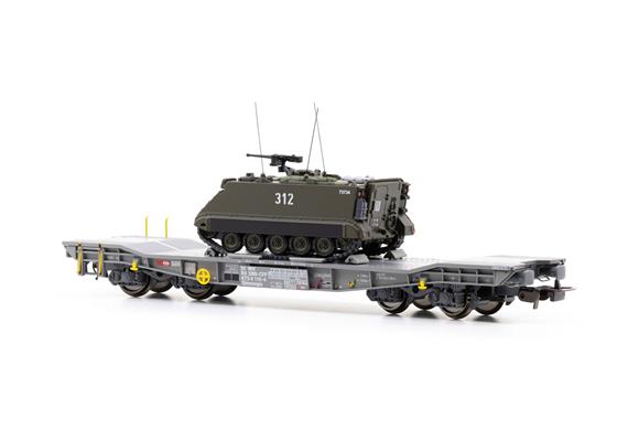PIKO 96281 SBB Panzertransportwagen Slmmps 001-5, mit M113, Ep. VI - H0 (1:87) | Bild 4