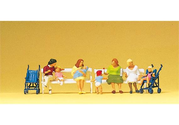 Preiser 10522 Sitzende Frauen, Kinderwagen, Bänke - H0 (1:87)