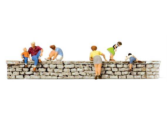 Preiser 10615 Kinder auf der Mauer - H0 (1:87)