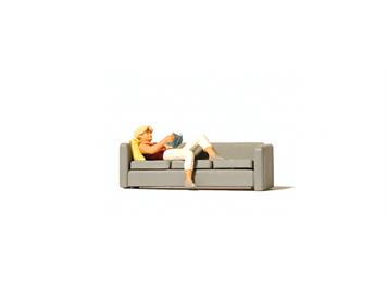 Preiser 28179 Lesende auf Sofa - H0 (1:87)