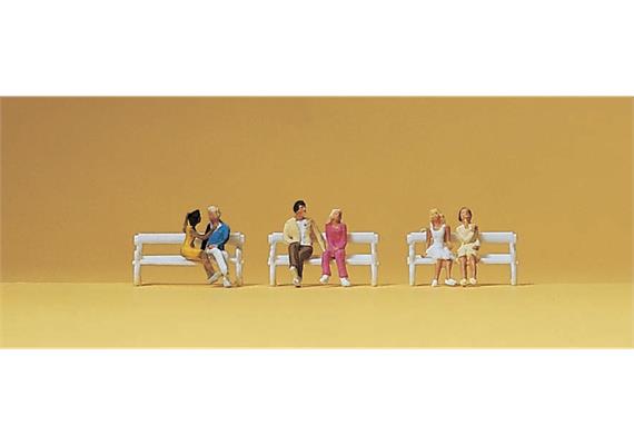 Preiser 79092 Sitzende Paare auf Parkbänken - N (1:160)