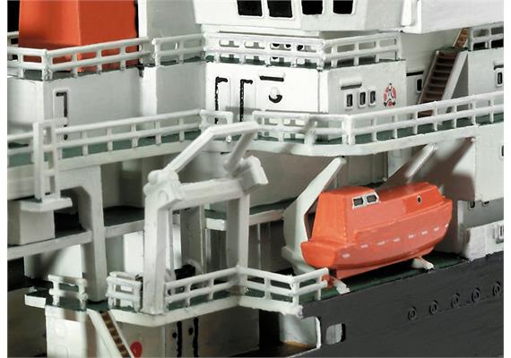 Revell 05218 German Research Vessel METEOR - Massstab 1:300 | Bild 5