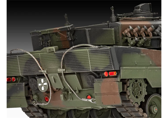 Revell 05631 70 years Bundeswehr: Leopard 2 A6A2 Exclusive Edi - Massstab 1:35 | Bild 4