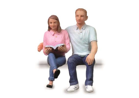 Scenecraft by Bachmann 184 sitzendes junges Paar G